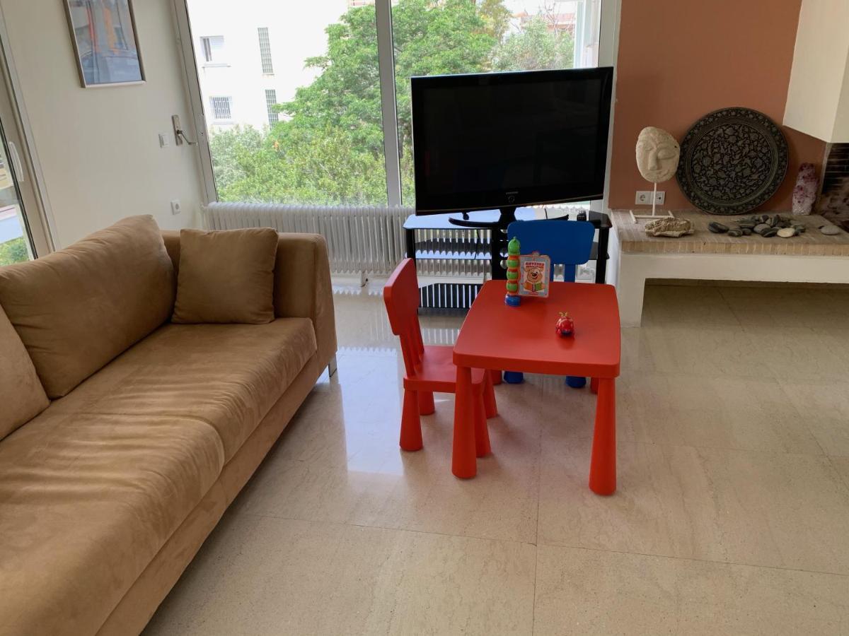 Oasis Exclusive Apartment @ Athenian Riviera エクステリア 写真