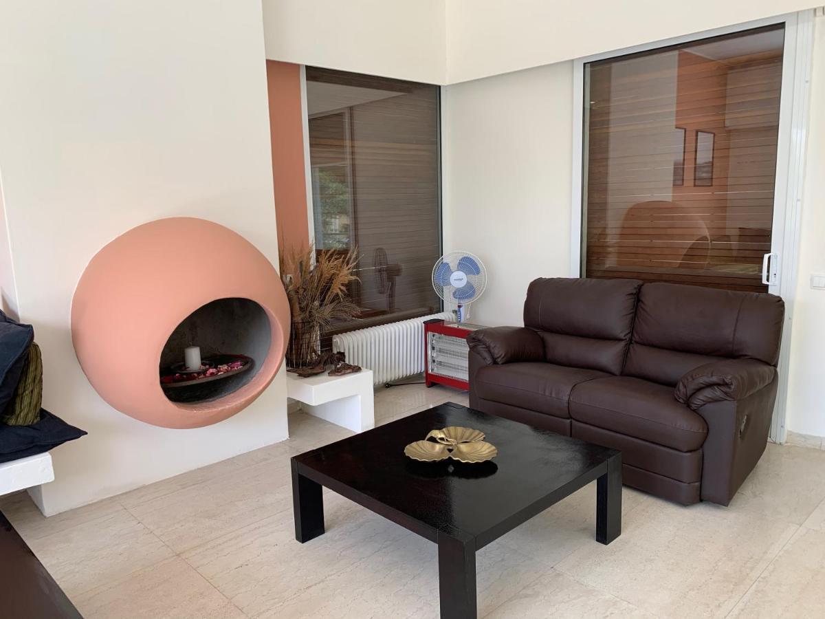 Oasis Exclusive Apartment @ Athenian Riviera エクステリア 写真