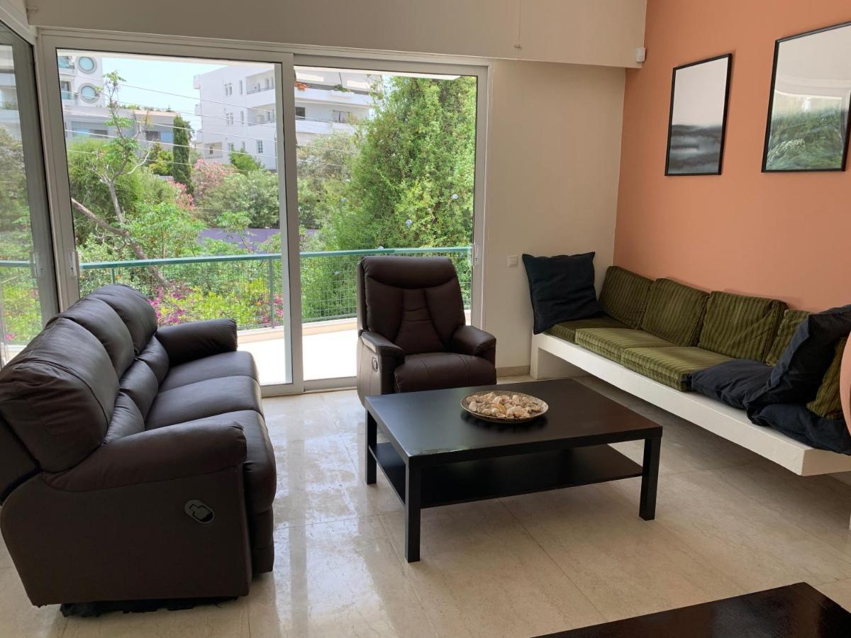 Oasis Exclusive Apartment @ Athenian Riviera エクステリア 写真