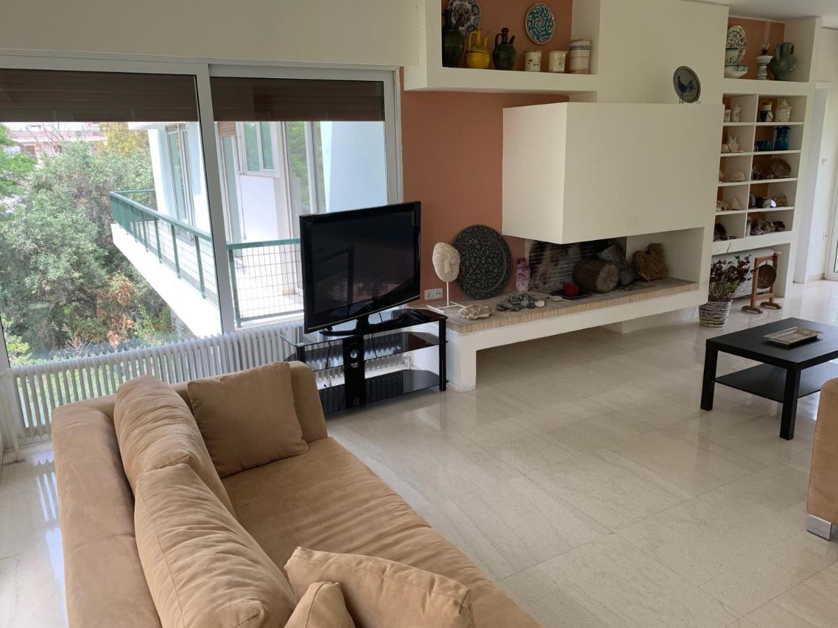 Oasis Exclusive Apartment @ Athenian Riviera エクステリア 写真